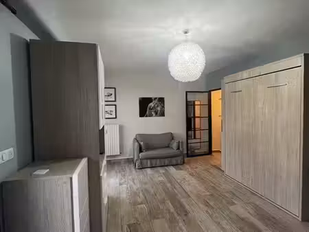 joli studio meublé rénové