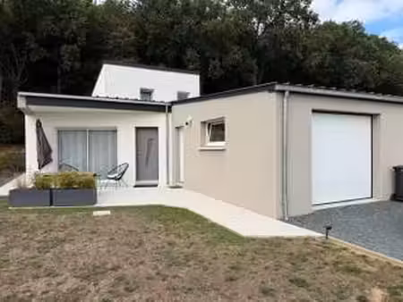 location maison à grand-fougeray (35390) : à louer / 119m² grand-fougeray