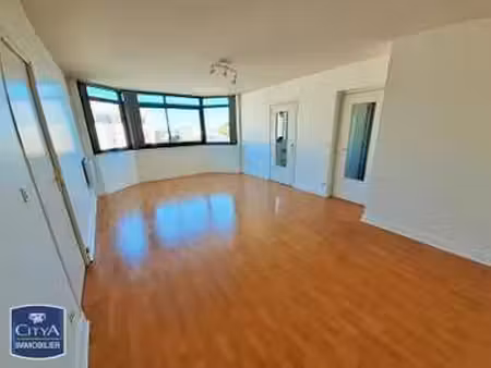 location appartement 2 pièces au mans république (72000) : à louer 2 pièces / 63m² le mans