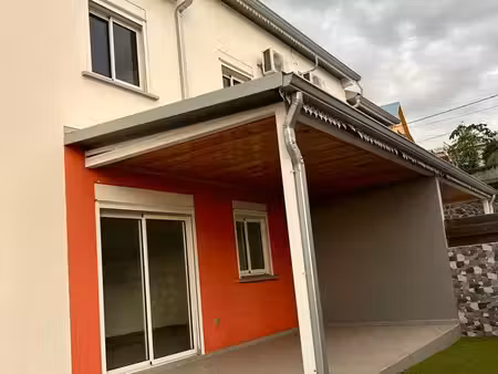 à louer – maison t4 – saint-pierre (bois d'olives)