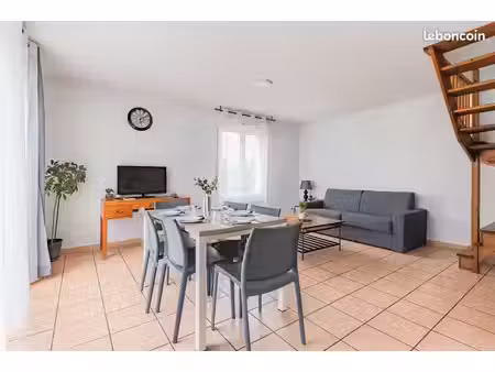 appartement t3 meublé 65 m² avec terrasse – parking dans une résidence avec services