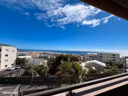 studio meublé et équipé en parfait état
