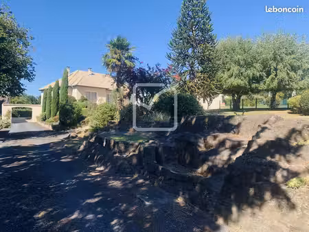 propriété 7 pièces 159 m²