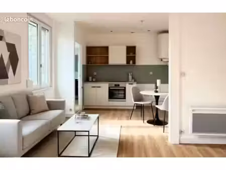 t3 lumineux de 63 m² état neuf – quartier robien (gare à pied)