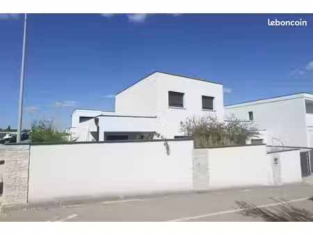 maison contemporaine 135 m² avec piscine