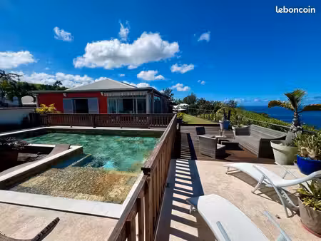 villa 280 m² sur 893 m² de terrain – vue océan  6 chambres et piscine