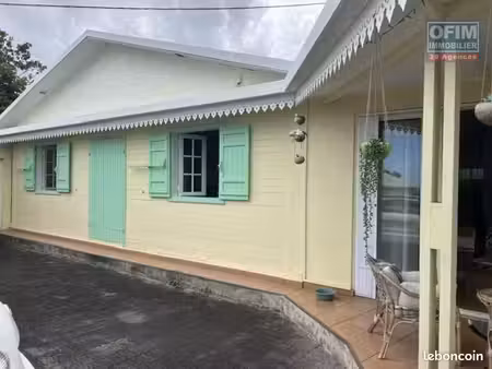 villa 4 pièces 100 m²