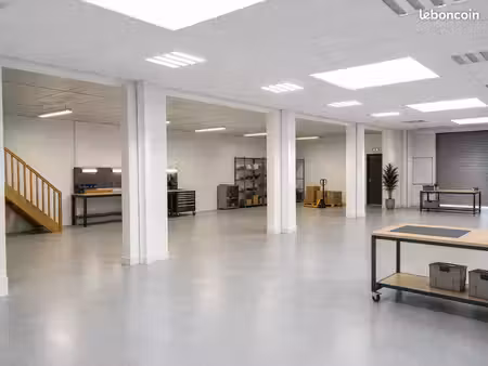 rare à dijon centre – local d’activité 327 m² avec cour privative