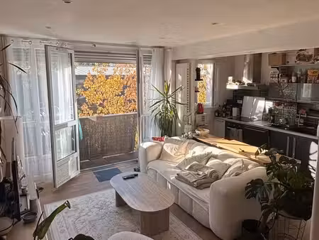location t3 meublé 53m2