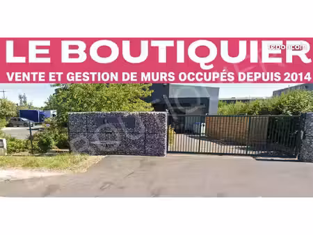 boutique 540 m² ennery