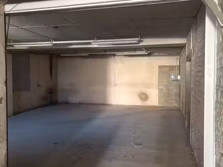 location entrepôt 75m2 avec quai accès camion