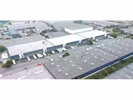 local industriel 1 159 m²