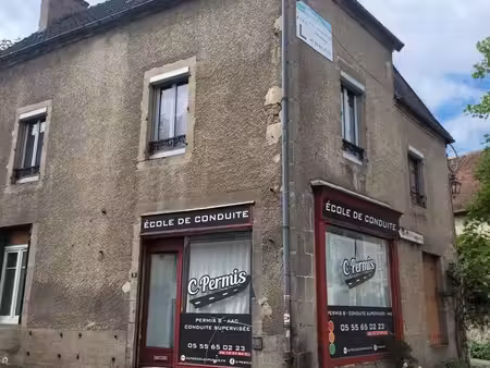 boutique 142 m² boussac