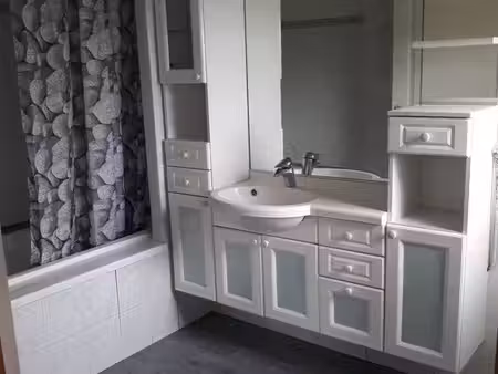 f3 appartement 80 m2 (bien isole)