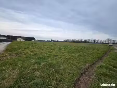 terrain 1 250 m² la force