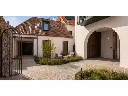 maison à louer à brugge pour € 1.750 avec 2 chambres à coucher