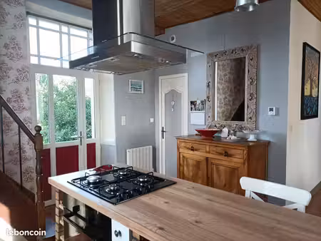 ensemble maison de ville et 1 à 2 locatifs