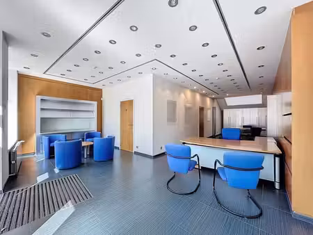 rez-de-chaussée commercial de 70m²