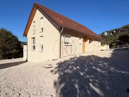 maison 4 pièces 160 m²