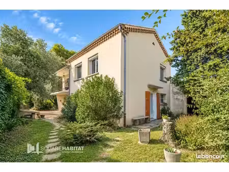 maison 6 pièces 165 m²