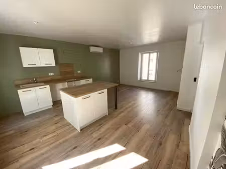appartement rénové et climatisé – 550 /mois