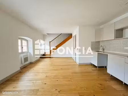 appartement 3 pièces 58.8m² à louer 780 - toulon 83000