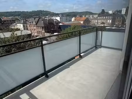 appartement 2 chambres - séjour 37m² + balcon - sud/ouest