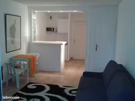 studio meublé 25 m² entièrement rénové - centre-ville de givors
