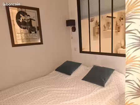 location a l année studio cabine dans résidence avec piscine