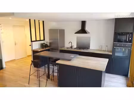 t4 clé en main rénové – balcon + 2 salles de bains – île de nantes république