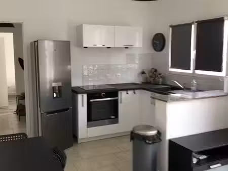 à louer – appartement 2 pièces 33 m2 avec terrasse de 18 m² et 2 places de parking