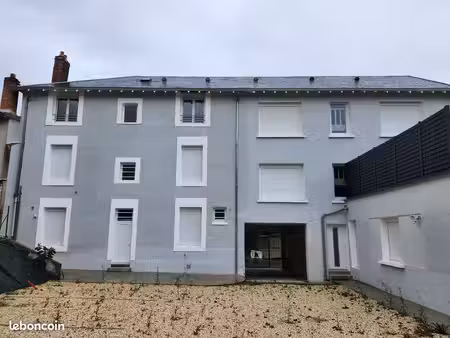 triplex 4 pièces 230 m²