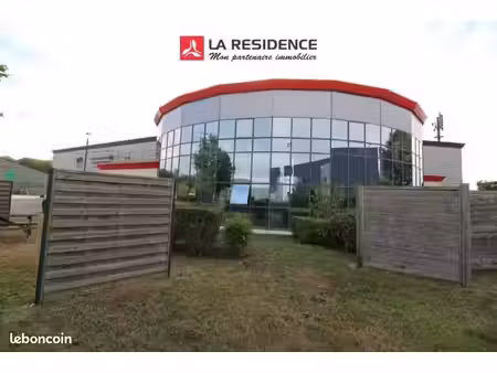 bureau 135 m²