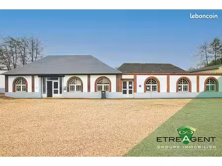 local commercial 300 m² charleval