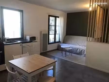 studio séduisant  moderne et pratique