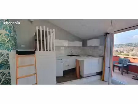 studio meublé 23 m² + terrasse 7 m² + parking privé + piscine – vallauris / golfe juan