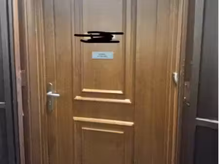 bureau spacieux de caractère en plein centre-ville  avec logement f1