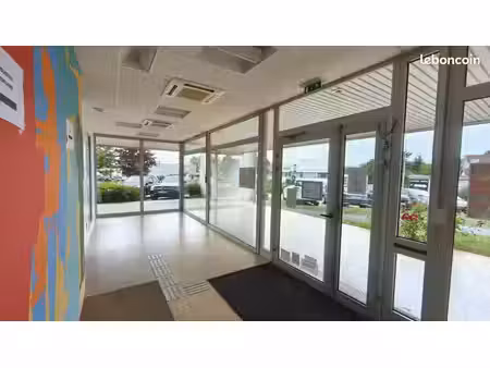 bureaux 129 m²