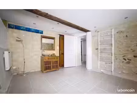 local commercial