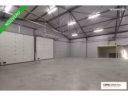 local commercial 600 m²
