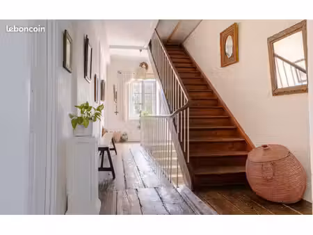 propriété 6 pièces 250 m²