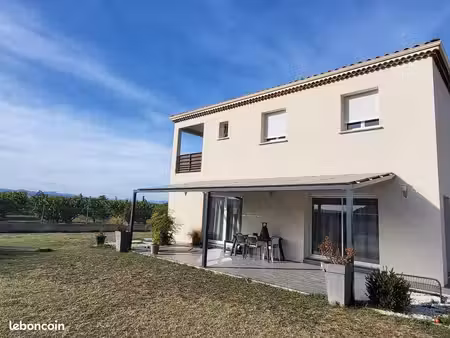 maison individuelle 142m² sur 732m² de terrain plat