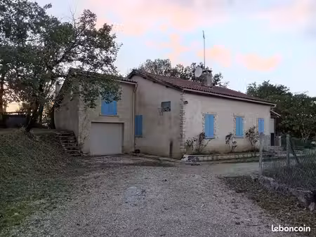 maison f5 à louer à la campagne / crayssac