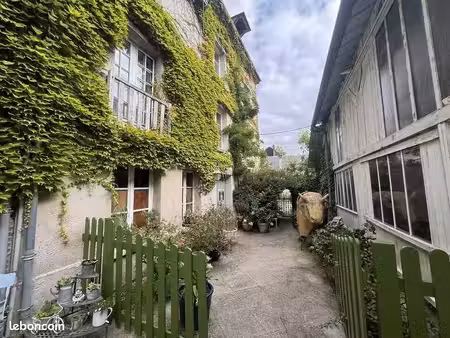 moulin 8 pièces 279 m²