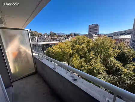 studio 1 pièce 22 m²