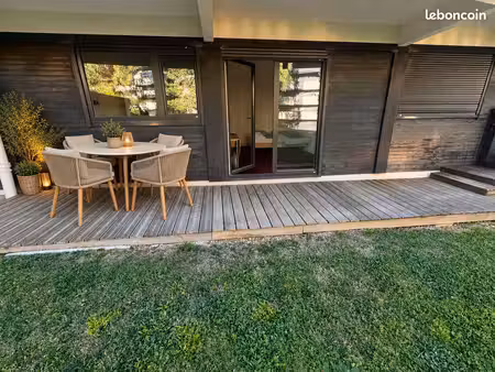 appartement frontière suisse avec piscine