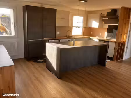 appartement rénové et très bien équipé