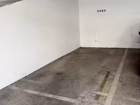 location  emplacement  parking