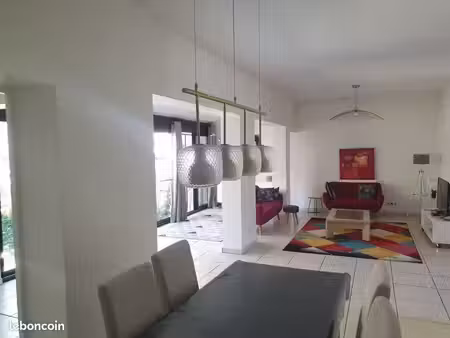 maison avec jardin 140m2 à louer rue condorcet bordeaux