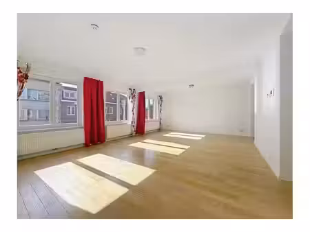 appartement à louer à avenue des volontaires 66 etterbeek (vbe71003)